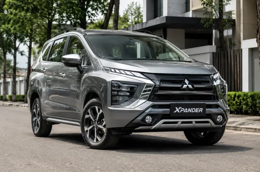 Mitsubishi Expander