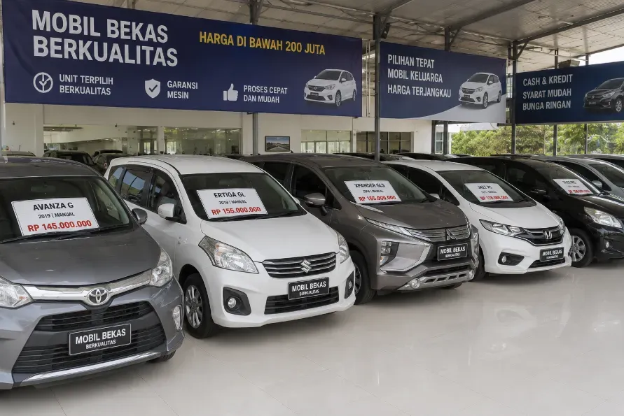 Mobil Bekas di Bawah 200 Juta