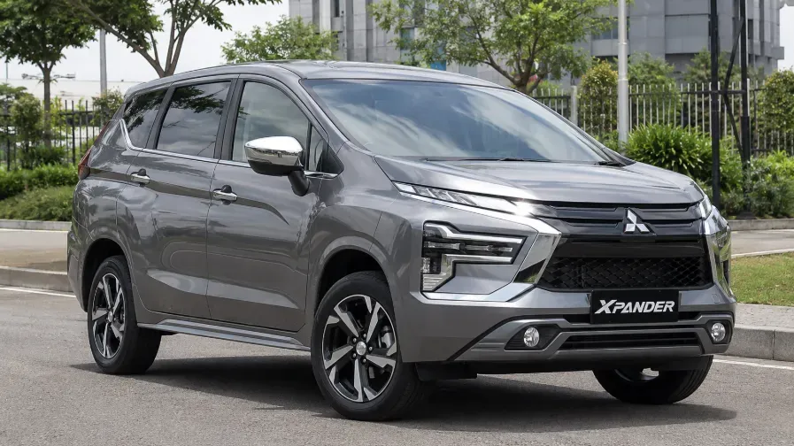 Mobil Mitsubishi Expander sebagai mobil keluarga terbaik